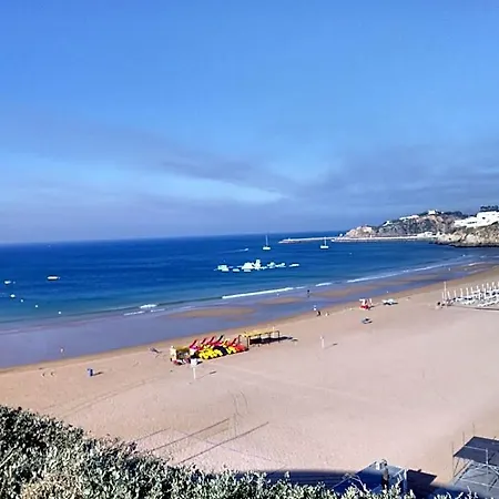 By Kavia Albufeira
