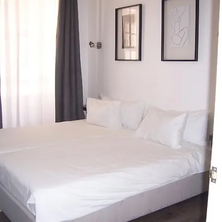 By Kavia 2* Albufeira