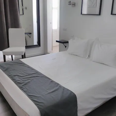 Hotel By Kavia 2*