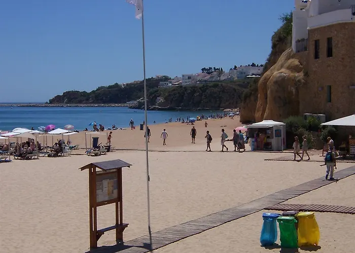 酒店 By Kavia 阿尔布费拉