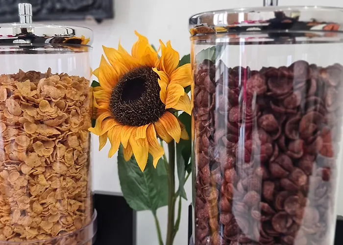 By Kavia Готель