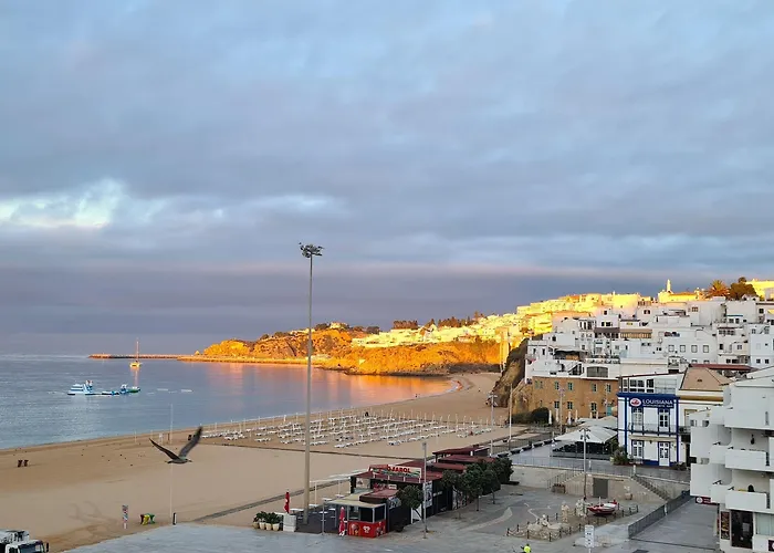 By Kavia Готель